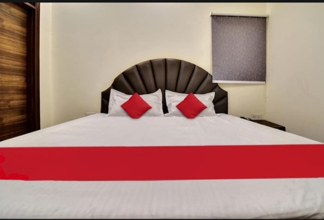 Hotel Sukoon - Ramesh Nagar Nueva Delhi Exterior foto